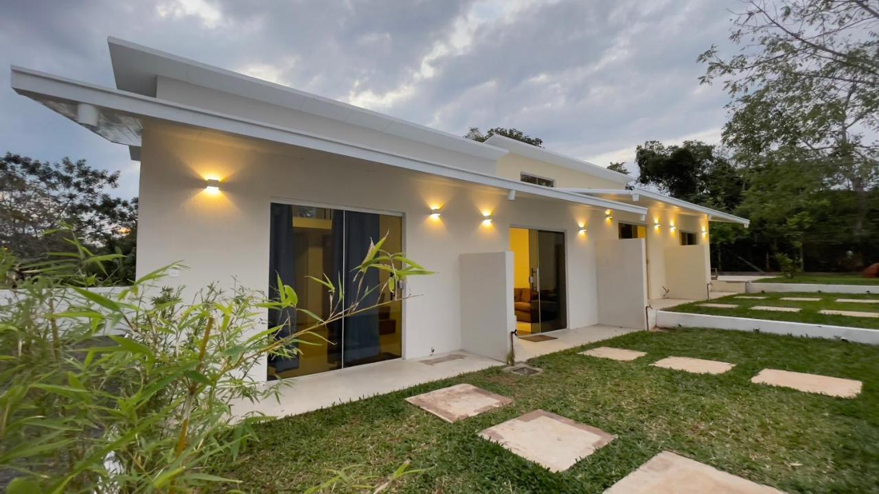 Tiny Houses En Asuncion. Zona Aeropuerto-Rakiura Luque Eksteriør billede